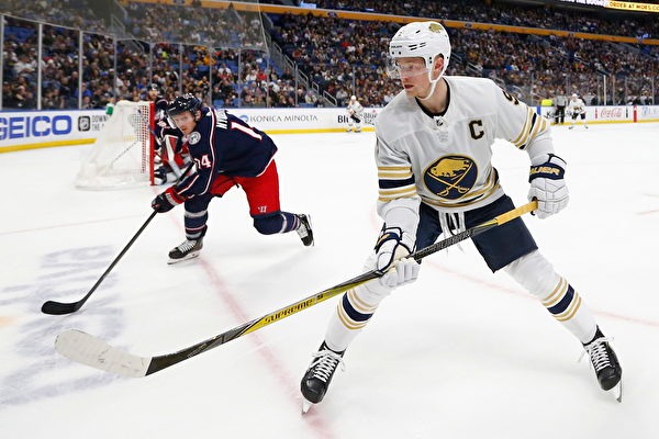 勇士队格林谈黄蜂队新秀康·克努佩尔